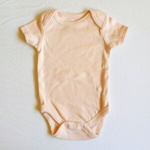 kyle & deena light peach short sleeve bodysuit diaper shirt 0-3 months baby